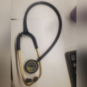 Littmann iii stethoscope